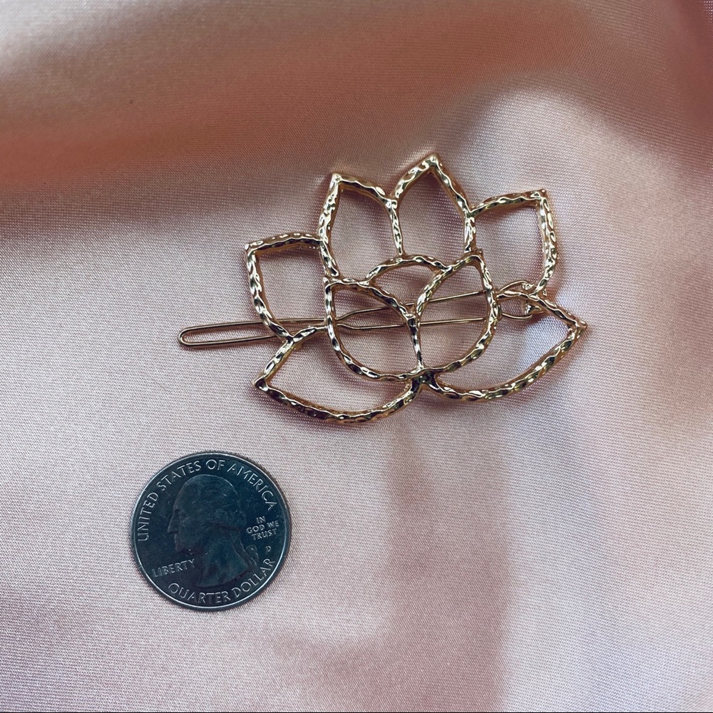 💕Last one Lotus Flower Hair Clip Hair Pins - Picture 4 of 6